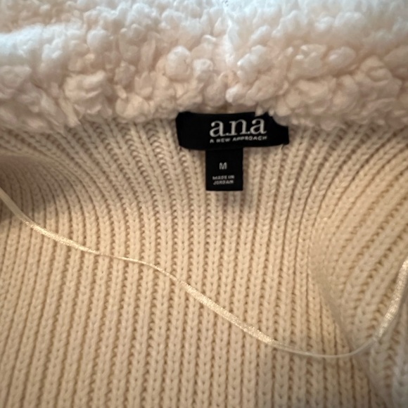 #3299.  A.N.A Cream Faux Sherpa/Ribbed Knit Vest w/ Draped Pointed Collar Size M - Picture 6 of 9